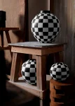 damier-vase-small-l-objet-2_1800x1800